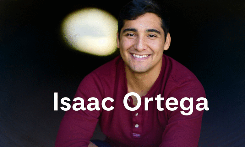 Isaac Ortega: Der bescheidene Bruder von Jenna Ortega und seine eigene Geschichte